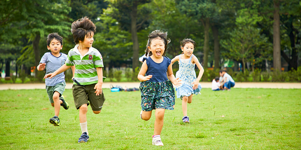 子供外遊び